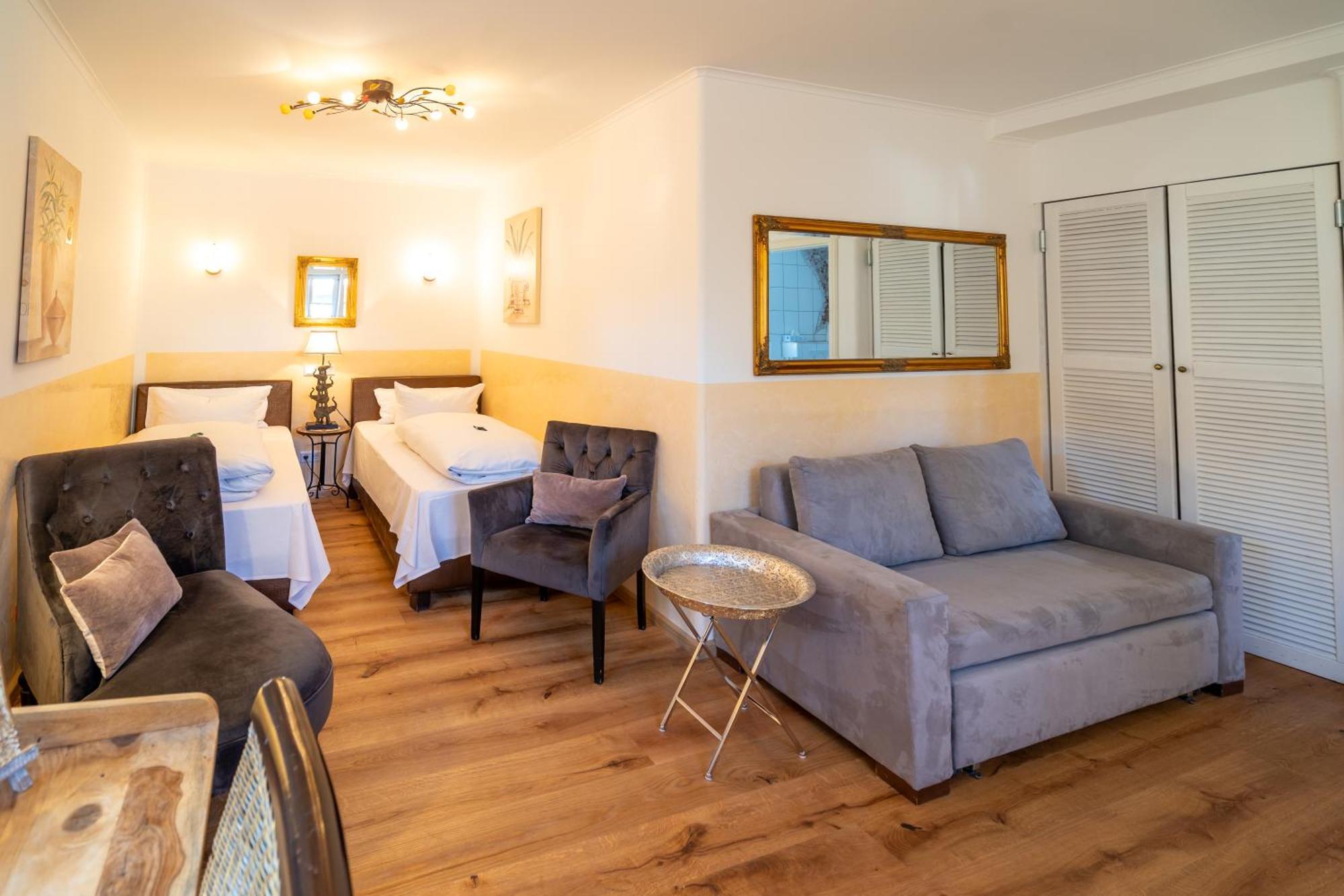 Landhaus Hotel Вольфратсхаузен Экстерьер фото