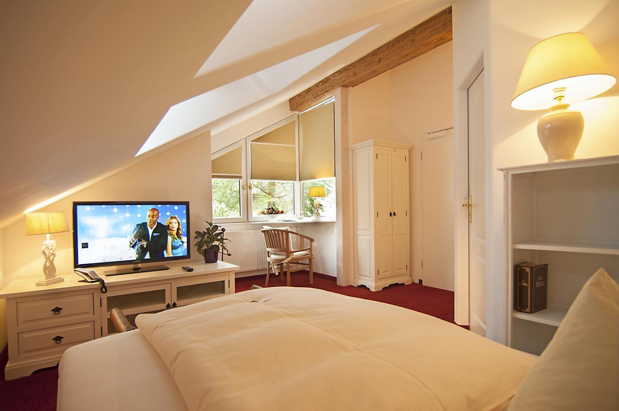 Landhaus Hotel Вольфратсхаузен Номер фото