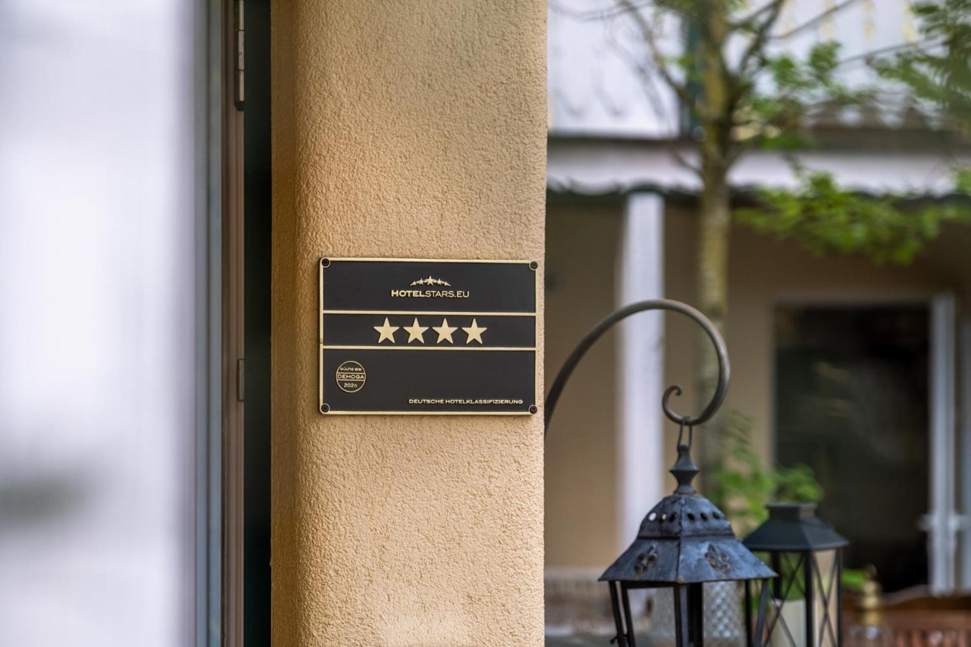 Landhaus Hotel Вольфратсхаузен Экстерьер фото