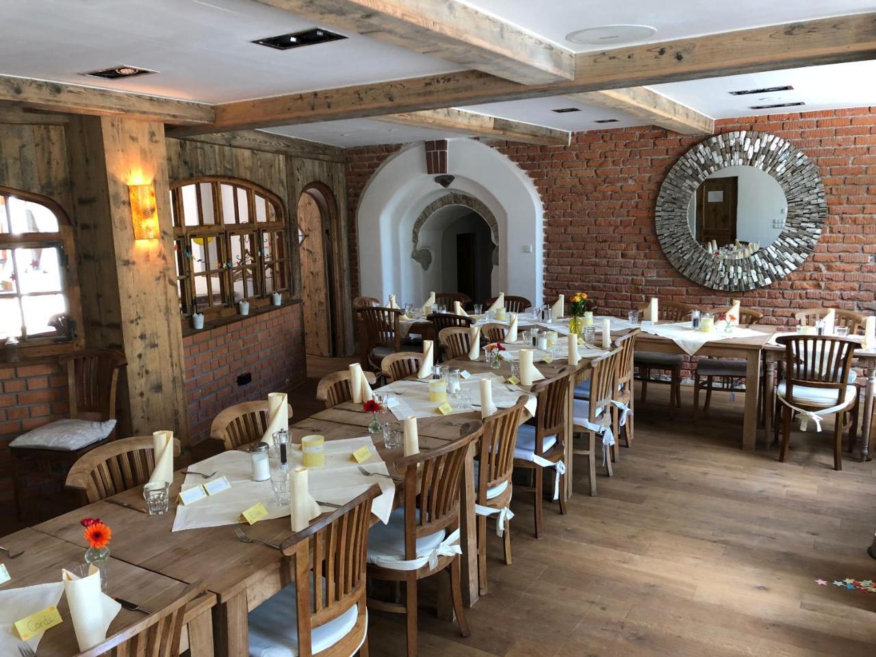 Landhaus Hotel Вольфратсхаузен Экстерьер фото
