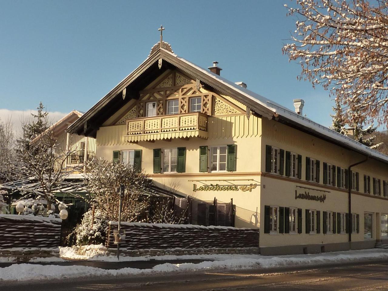 Landhaus Hotel Вольфратсхаузен Экстерьер фото