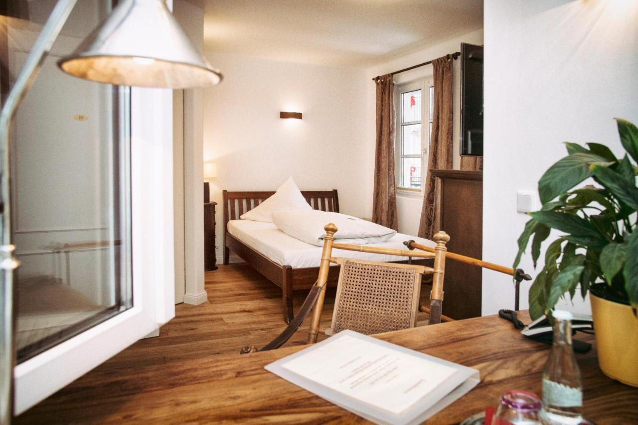 Landhaus Hotel Вольфратсхаузен Экстерьер фото